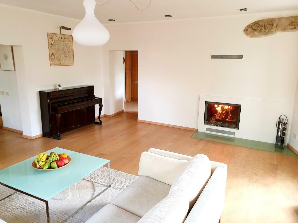 Exceptional Uzupis Bridge 3 Bedroom Apartment ヴィリニュス エクステリア 写真