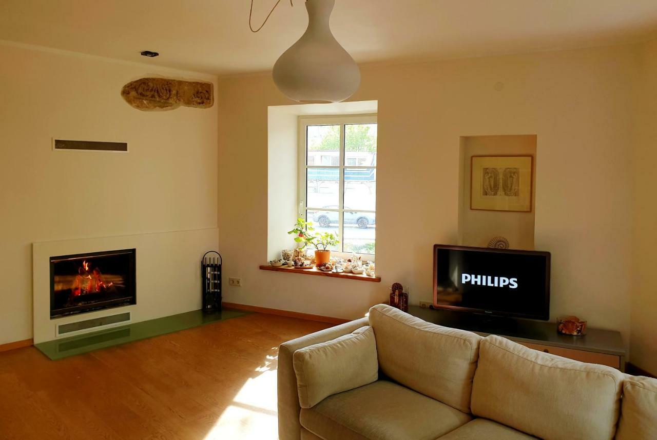 Exceptional Uzupis Bridge 3 Bedroom Apartment ヴィリニュス エクステリア 写真