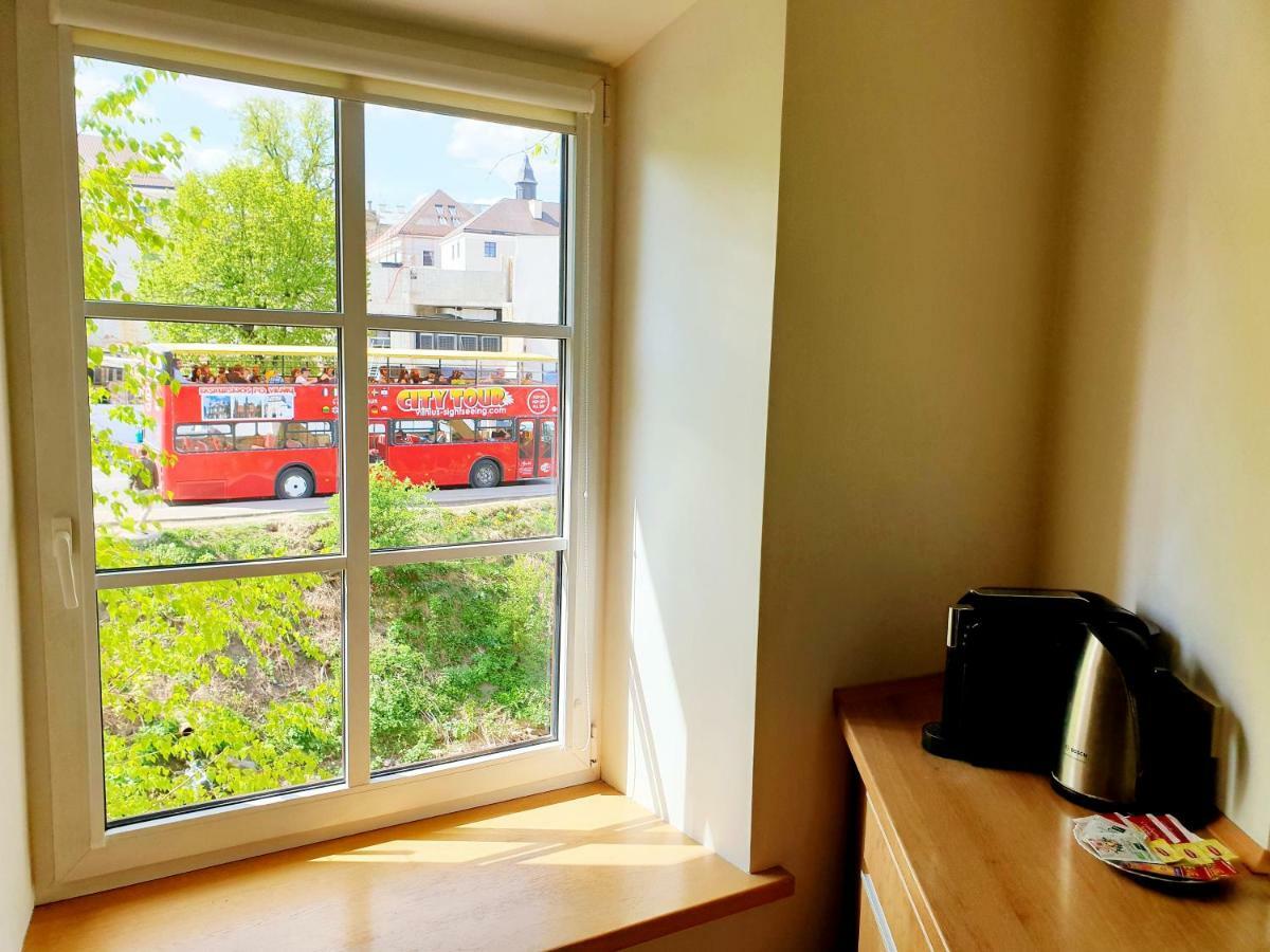 Exceptional Uzupis Bridge 3 Bedroom Apartment ヴィリニュス エクステリア 写真